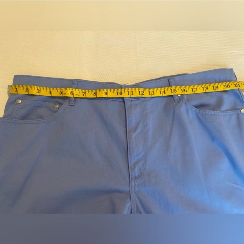 amazon essentials women shorts light blue size 40 - Picture 3 of 6